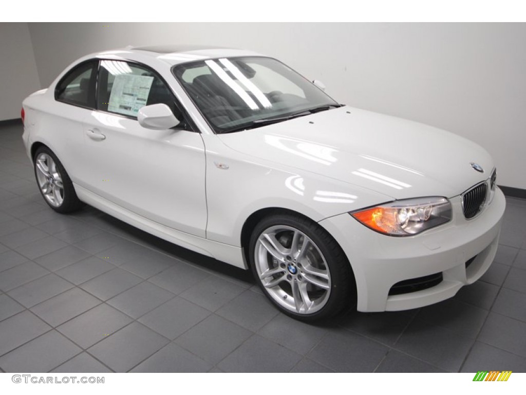 2013 1 Series 135i Coupe - Alpine White / Black photo #6