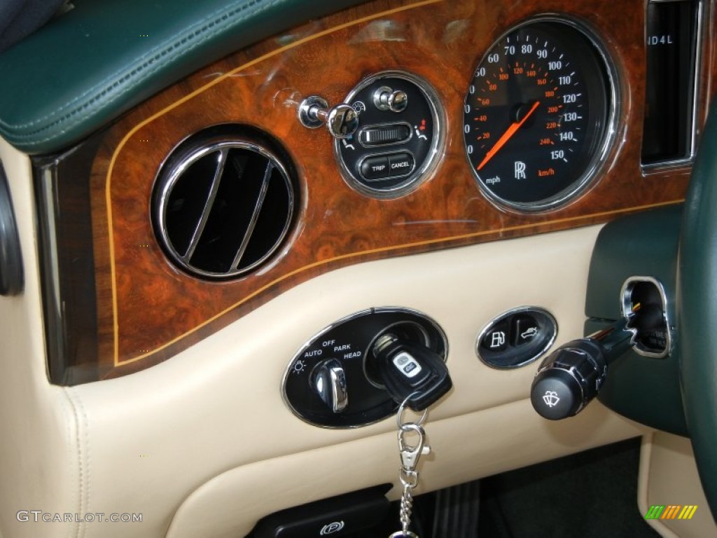 1999 Rolls-Royce Silver Seraph Standard Silver Seraph Model Gauges Photo #70784759