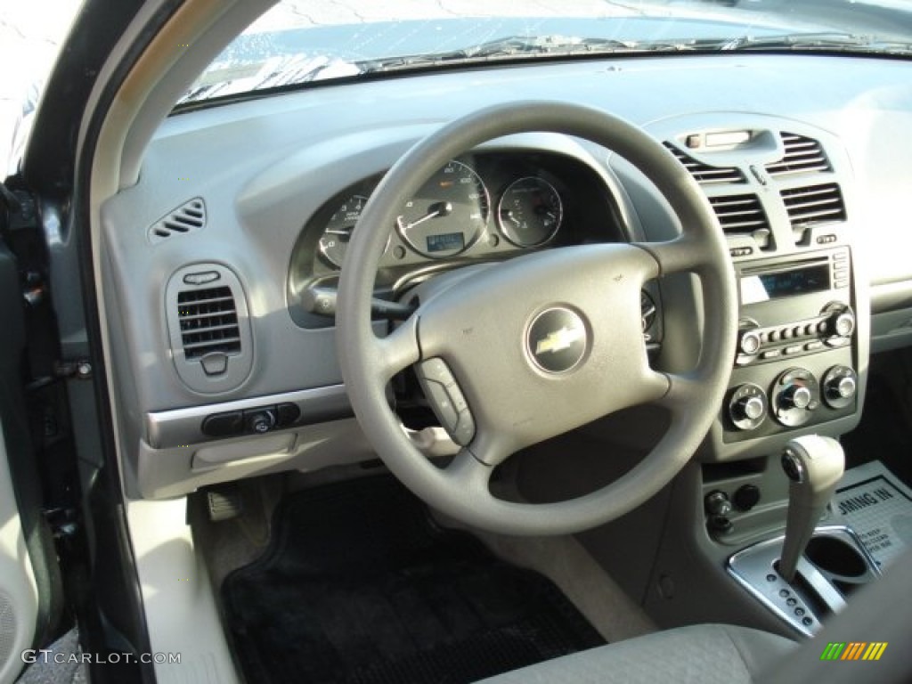 2006 Malibu LT Sedan - Silverstone Metallic / Titanium Gray photo #13