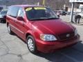 2004 Ruby Red Kia Sedona LX  photo #18