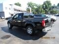 Super Black - Frontier SE V6 King Cab 4x4 Photo No. 10