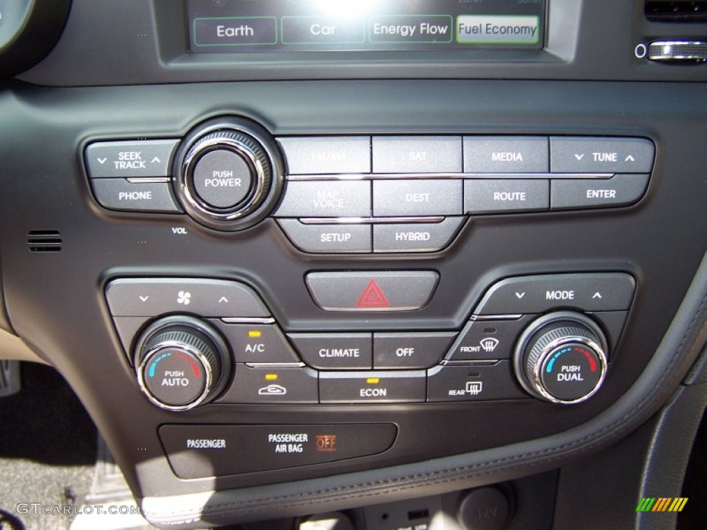 2012 Kia Optima Hybrid Controls Photo #70787903
