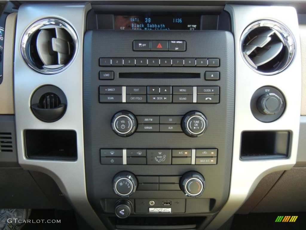 2012 Ford F150 XLT SuperCab Controls Photo #70788565