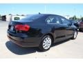 Black Uni - Jetta SE Sedan Photo No. 2