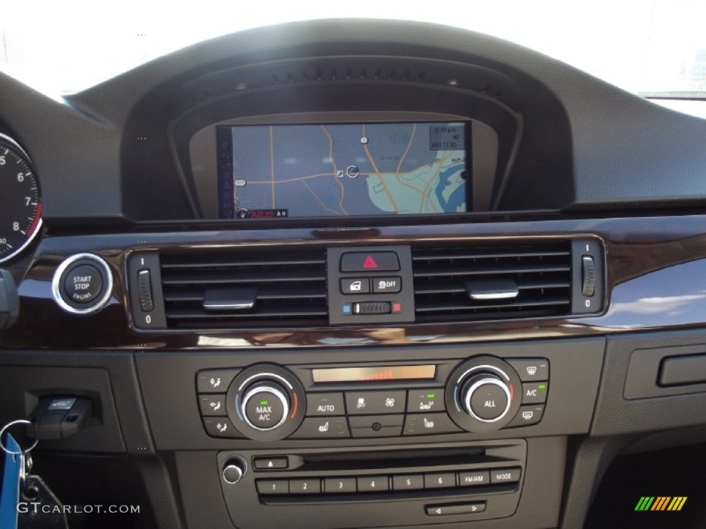 2013 BMW 3 Series 328i Coupe Controls Photo #70790647