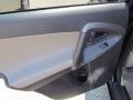 Black - RAV4 4WD Photo No. 18