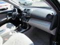 Black - RAV4 4WD Photo No. 27