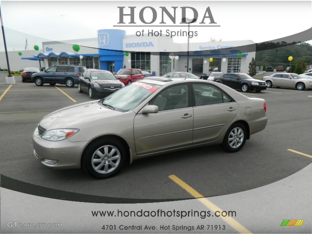 2004 Camry XLE V6 - Desert Sand Mica / Taupe photo #1