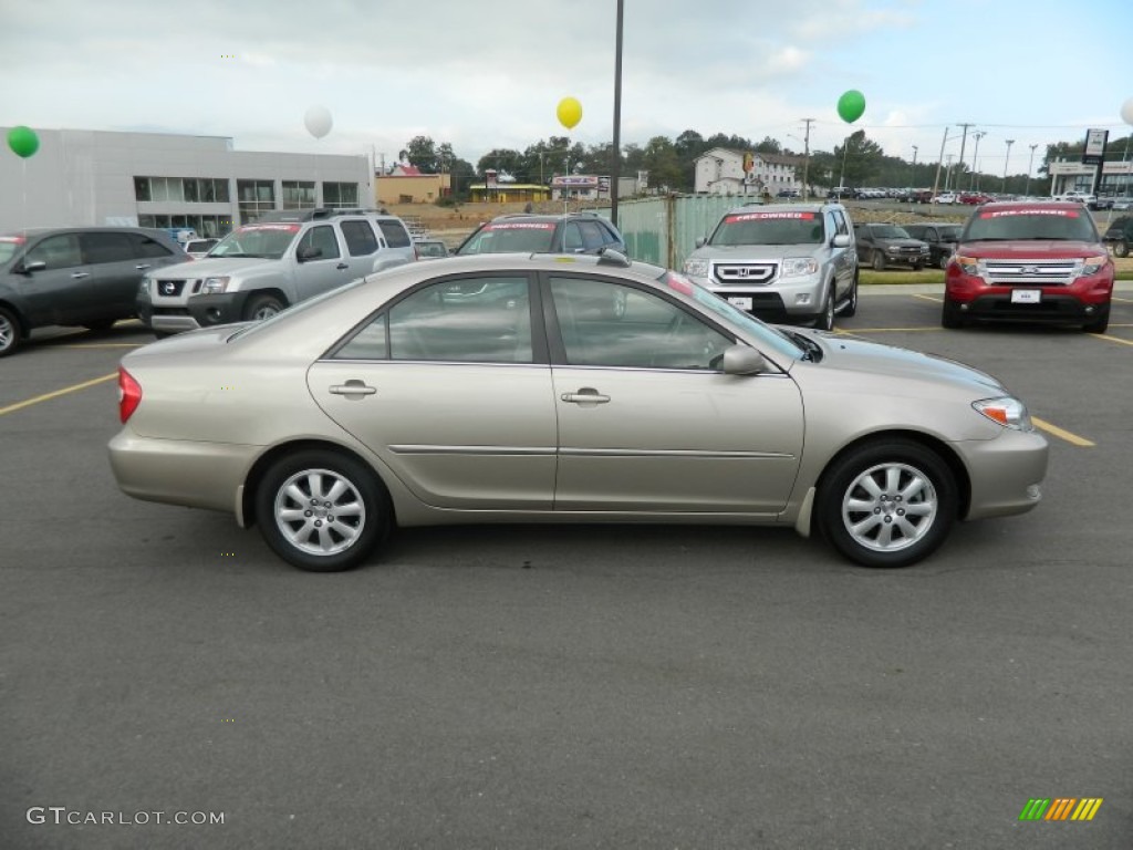 2004 Camry XLE V6 - Desert Sand Mica / Taupe photo #6