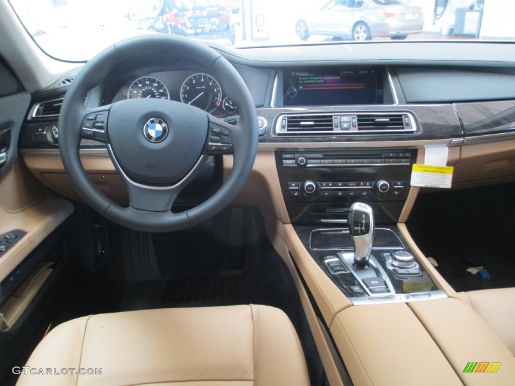2013 BMW 7 Series 740i Sedan Saddle/Black Dashboard Photo #70793561