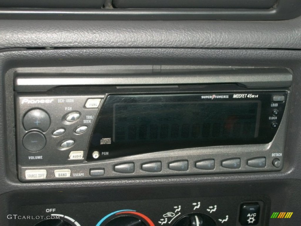 1996 Intrepid  - Bright White / Gray photo #15