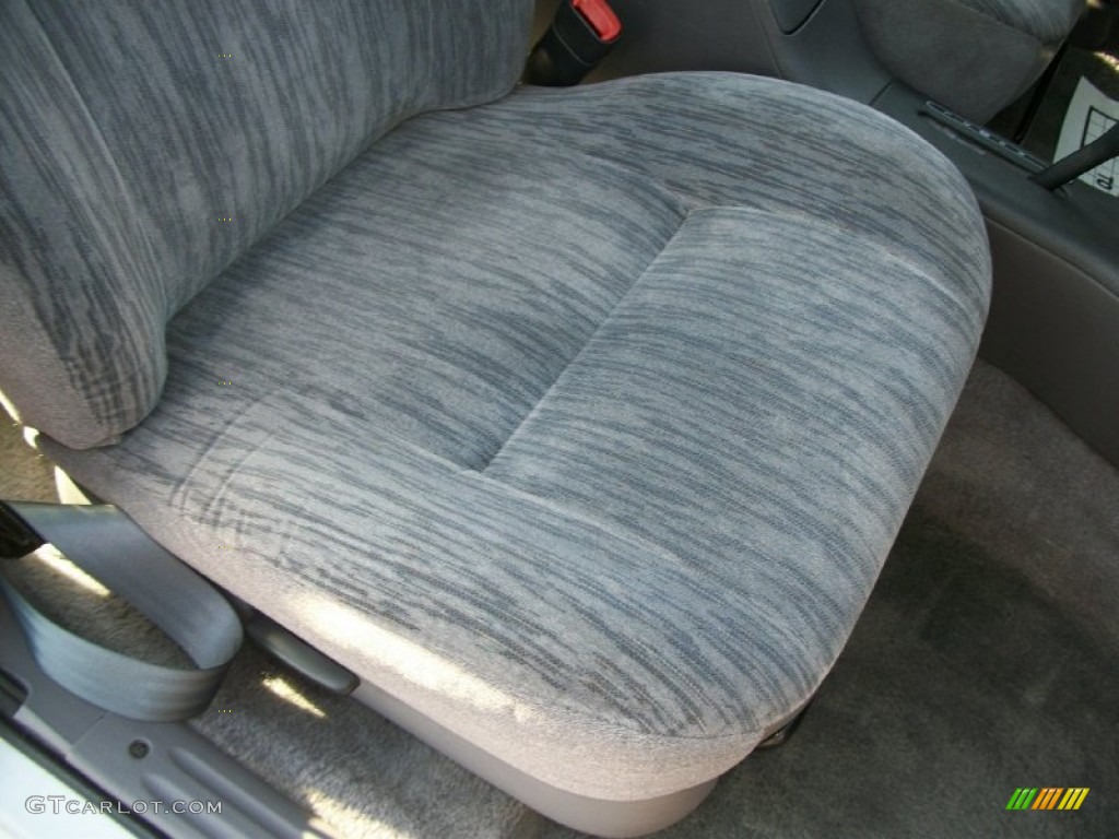1996 Intrepid  - Bright White / Gray photo #19