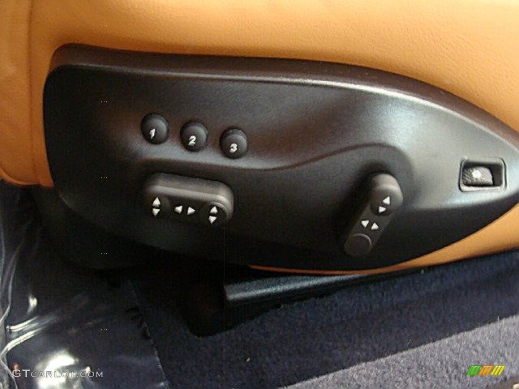 2013 Maserati GranTurismo Convertible GranCabrio Controls Photo #70795103