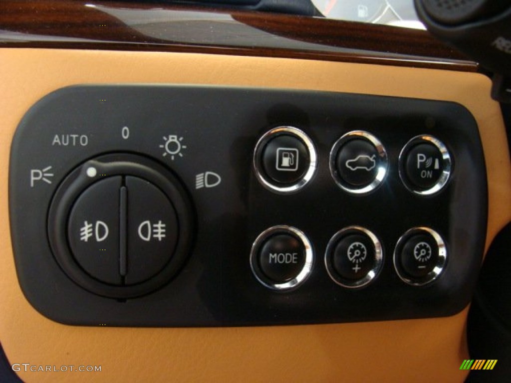 2013 Maserati GranTurismo Convertible GranCabrio Controls Photo #70795121