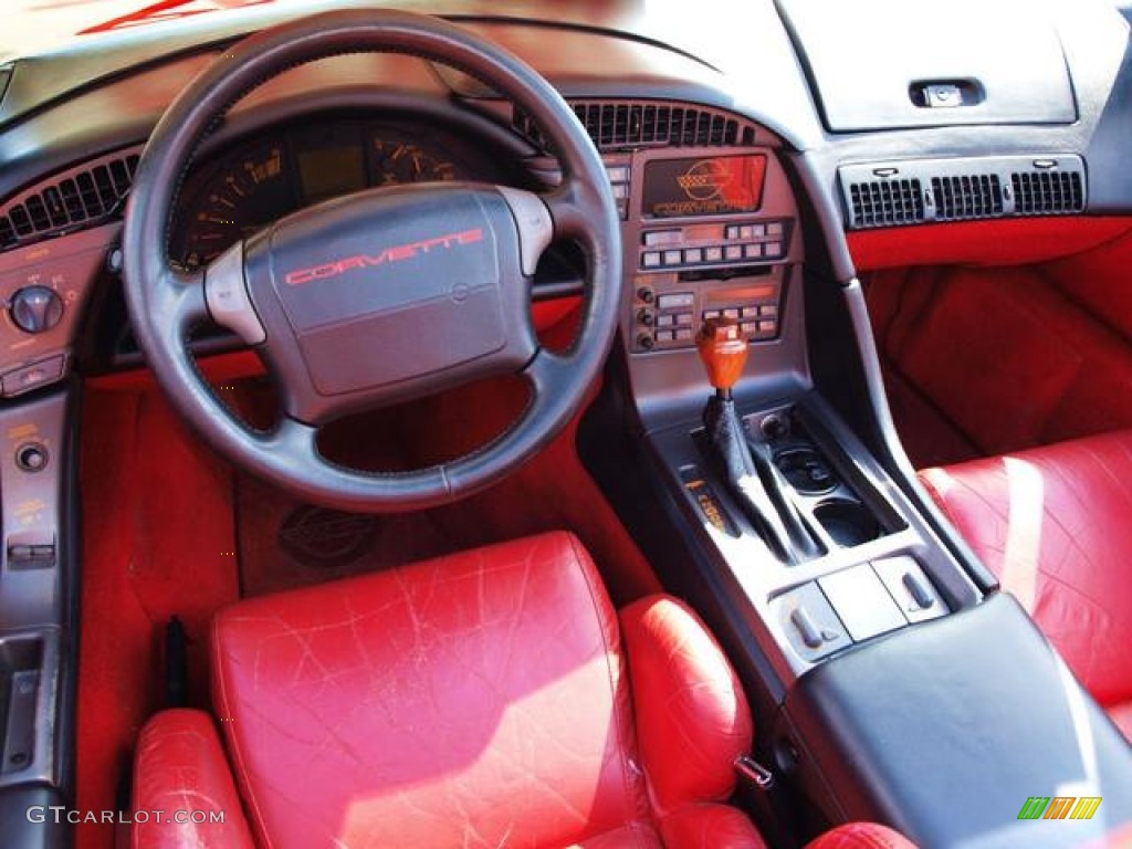 1990 Chevrolet Corvette Coupe Red Dashboard Photo #70796023