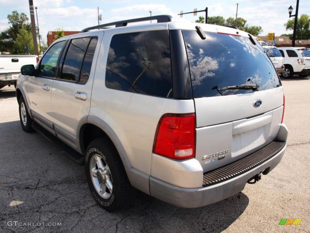 2002 Explorer XLT - Silver Frost Metallic / Graphite photo #3