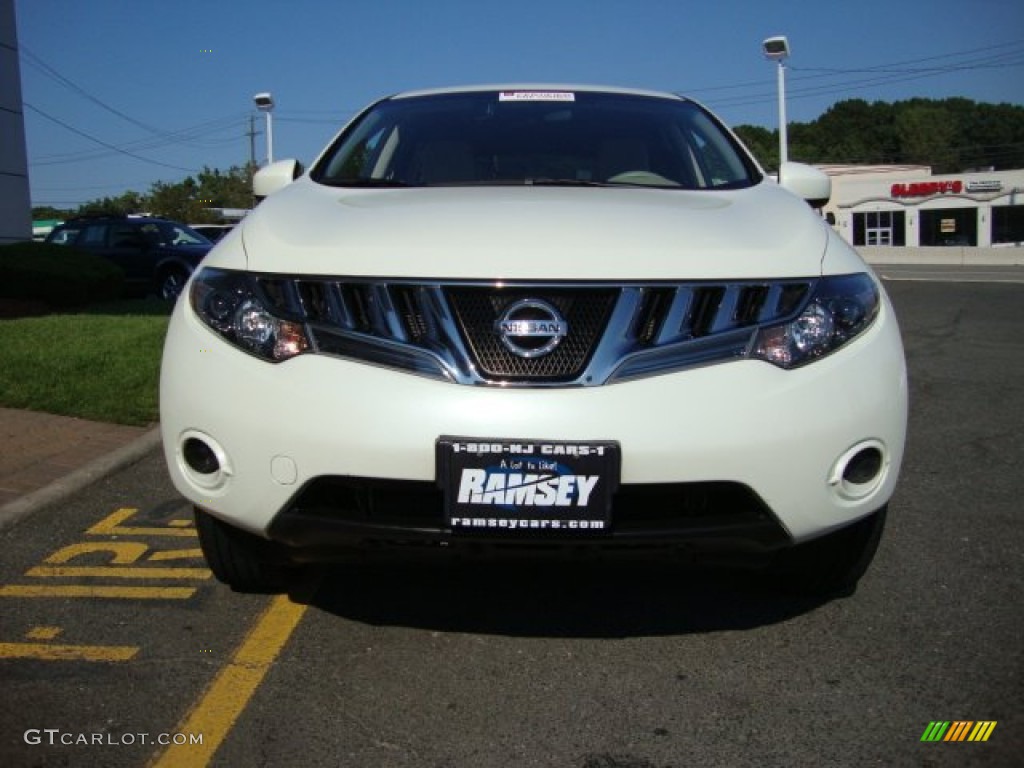 2010 Murano S AWD - Glacier White Pearl / Beige photo #9