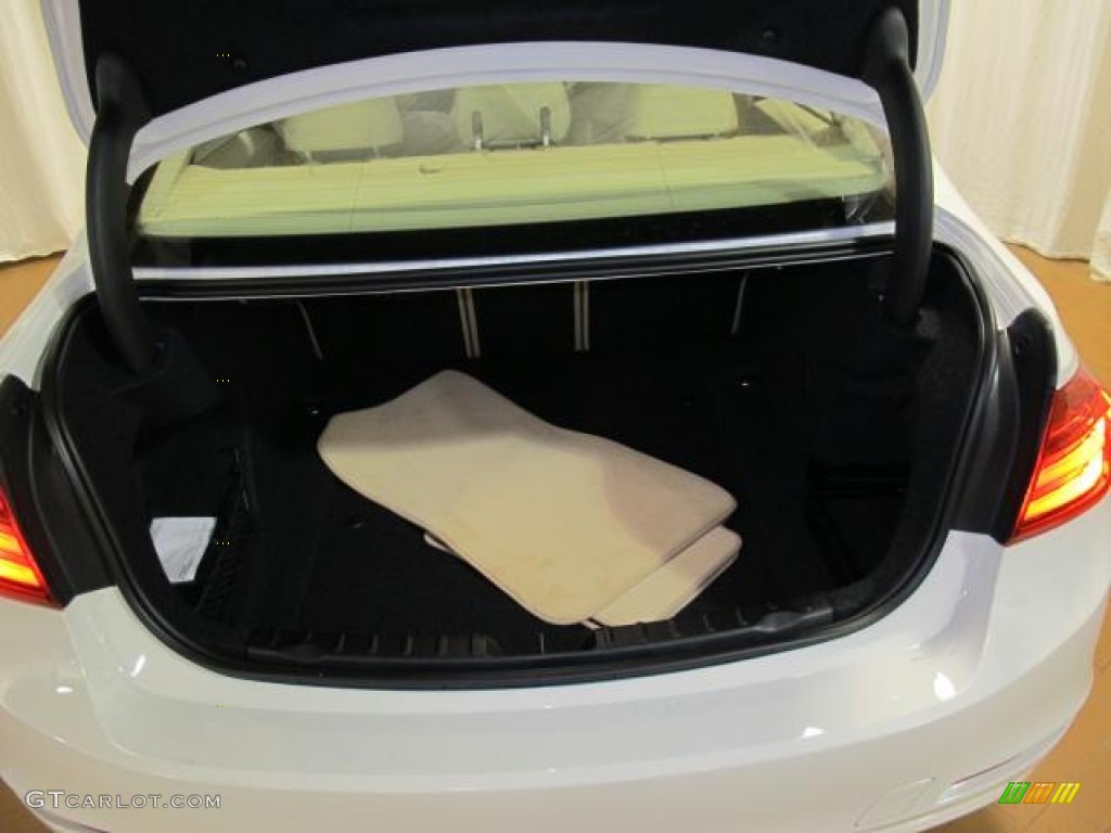 2013 BMW 3 Series 328i Sedan Trunk Photo #70800512