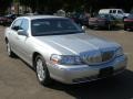 2009 Silver Birch Metallic Lincoln Town Car Signature Limited  photo #4