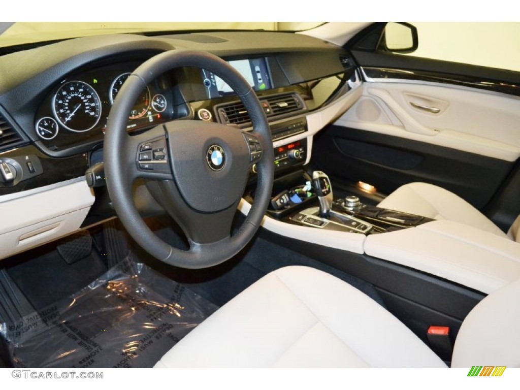 Oyster/Black Interior 2012 BMW 5 Series 528i Sedan Photo #70808539
