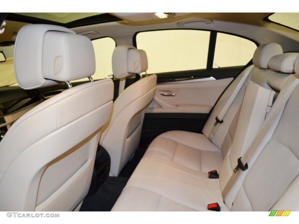 2012 BMW 5 Series 528i Sedan Rear Seat Photo #70808582