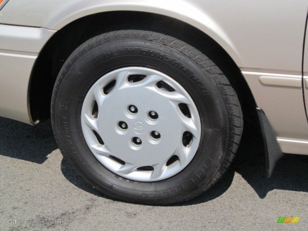 1999 Camry LE - Cashmere Beige Metallic / Oak photo #3