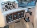 1999 Cashmere Beige Metallic Toyota Camry LE  photo #16