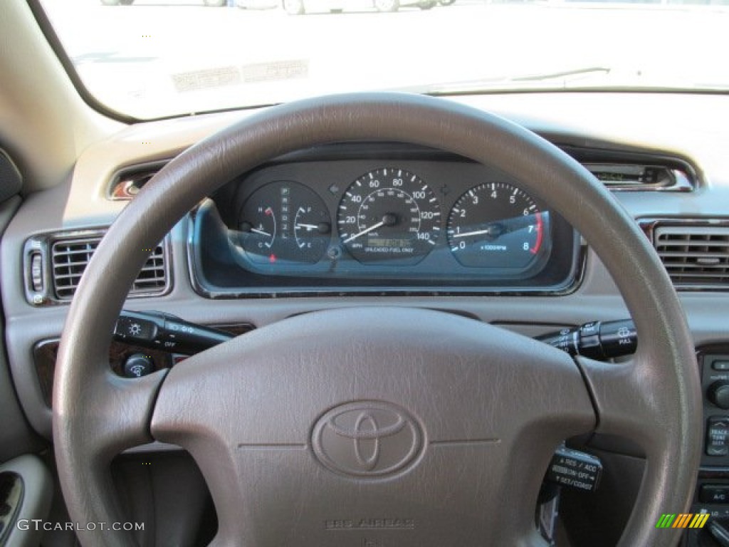 1999 Camry LE - Cashmere Beige Metallic / Oak photo #19