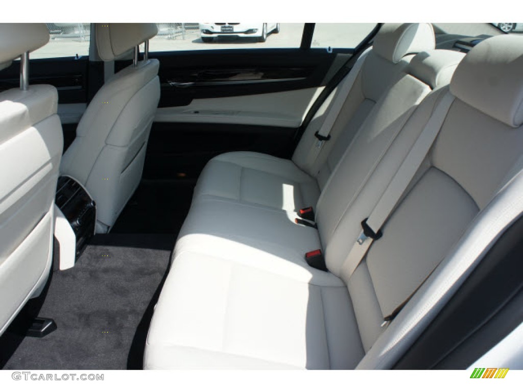 Ivory White/Black Interior 2013 BMW 7 Series 740Li Sedan Photo #70815080