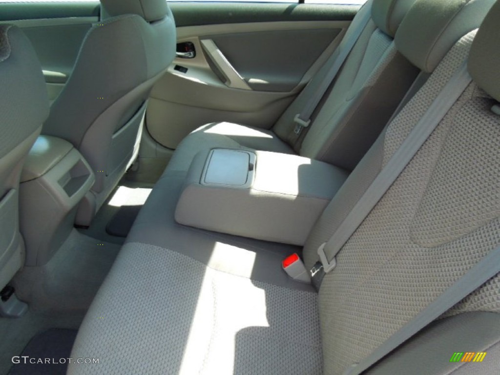 2009 Camry SE - Super White / Ash photo #16