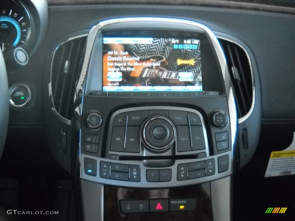 2013 Buick LaCrosse FWD Controls Photo #70816433