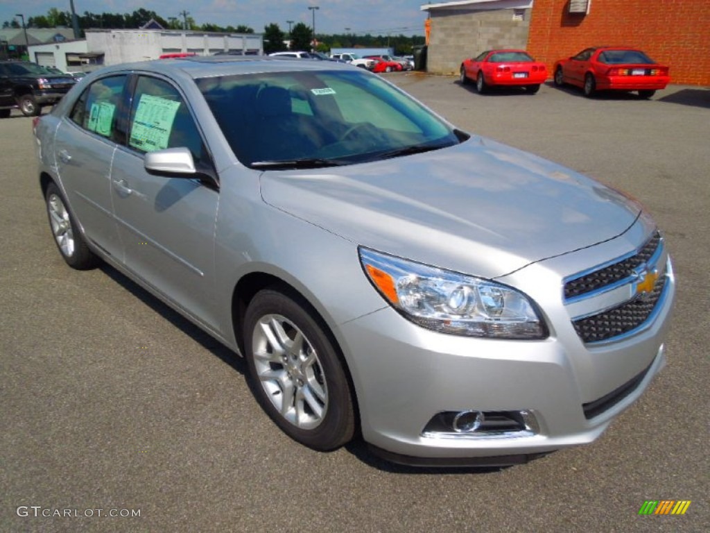 Silver Ice Metallic Chevrolet Malibu