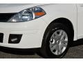 Fresh Powder White - Versa 1.8 S Hatchback Photo No. 3