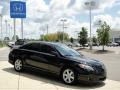 Black - Camry SE Photo No. 3