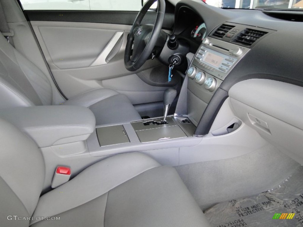 Ash Interior 2009 Toyota Camry SE Photo #70822245