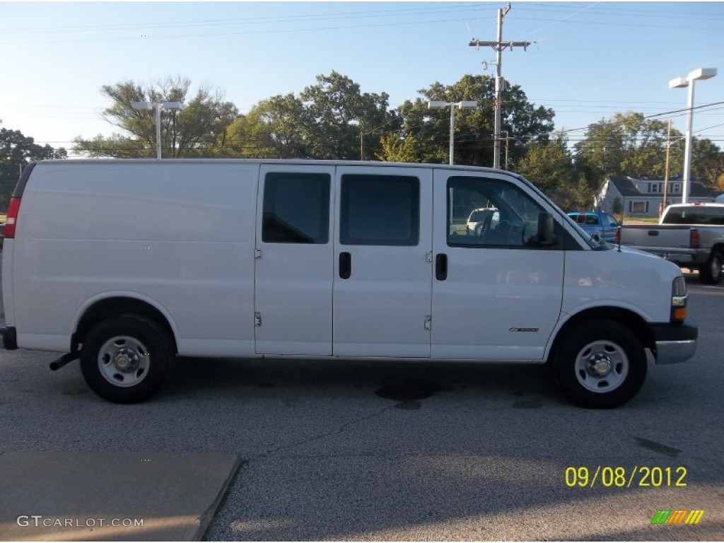 2003 Express 3500 Extended Cargo Van - Summit White / Medium Dark Pewter photo #4