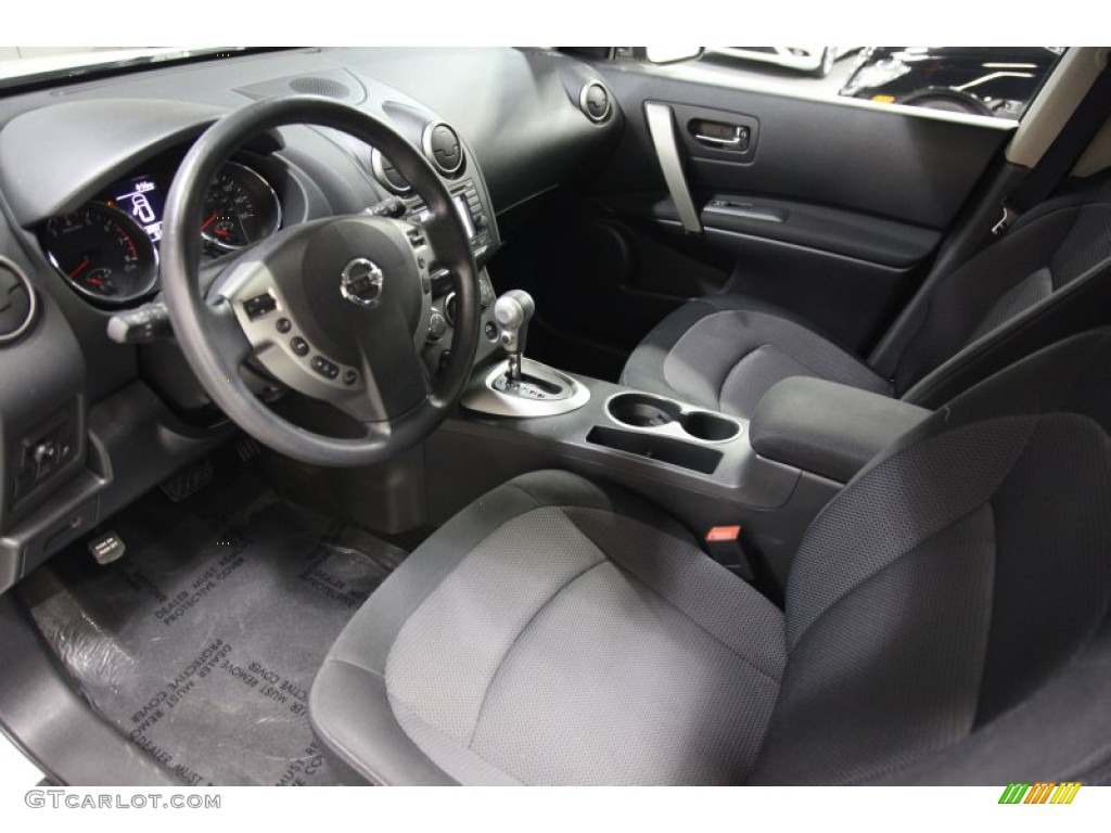 2011 Rogue SV AWD - Pearl White / Black photo #8