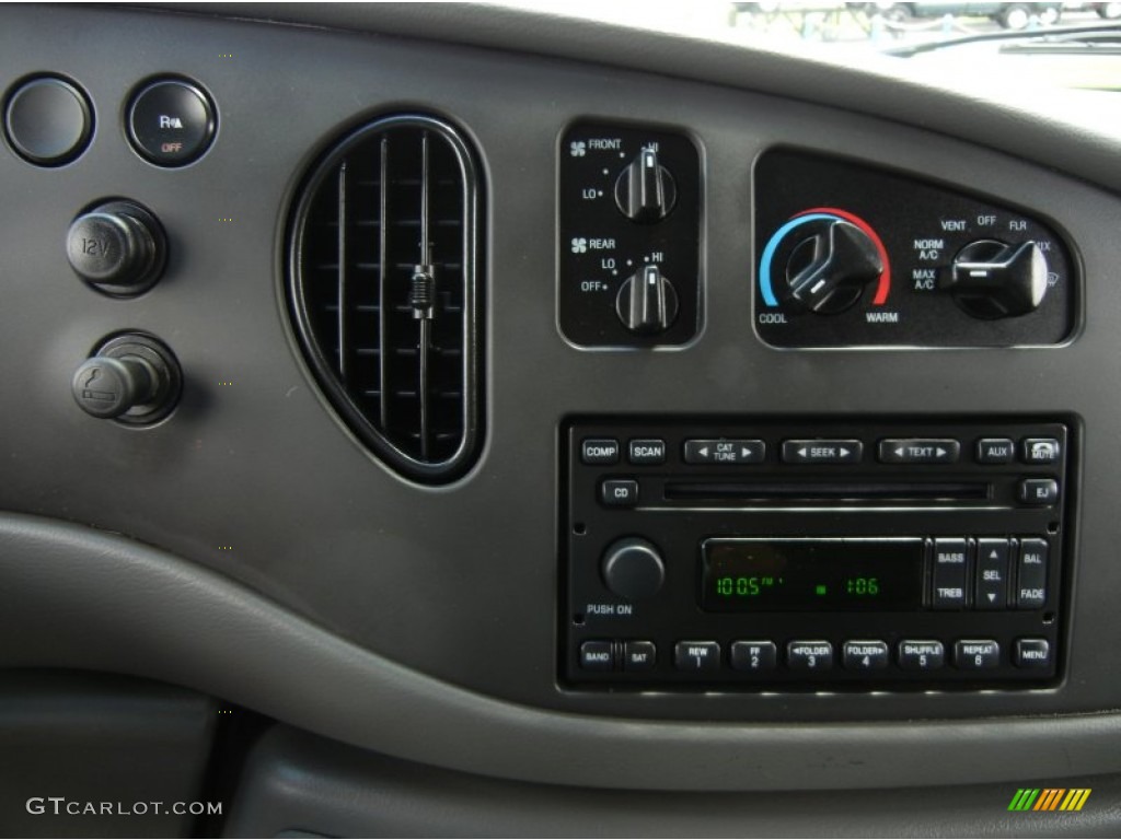 2008 Ford E Series Van E150 Passenger Controls Photo #70827189