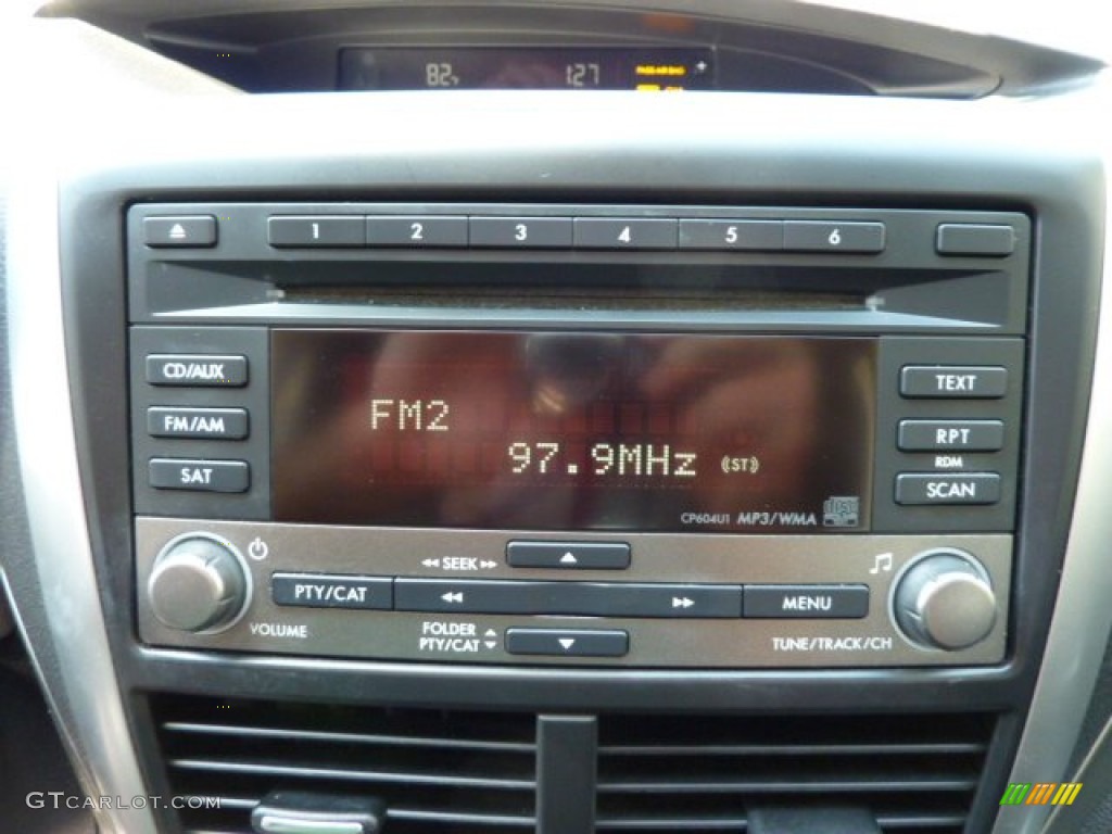 2010 Forester 2.5 X Premium - Spark Silver Metallic / Black photo #19