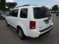 Taffeta White - Pilot Touring 4WD Photo No. 4