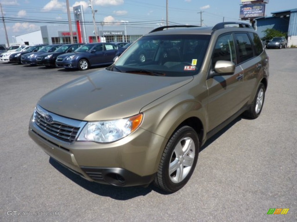 2009 Forester 2.5 X Premium - Topaz Gold Metallic / Black photo #3