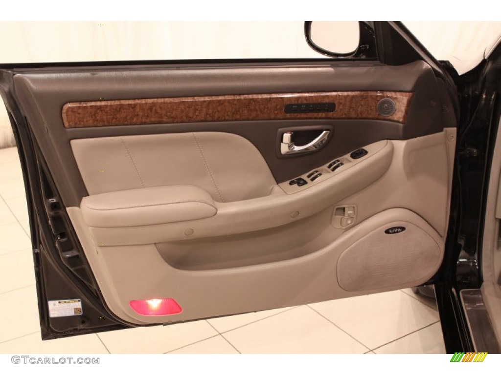 2004 XG350 Sedan - Black Obsidian / Beige photo #5
