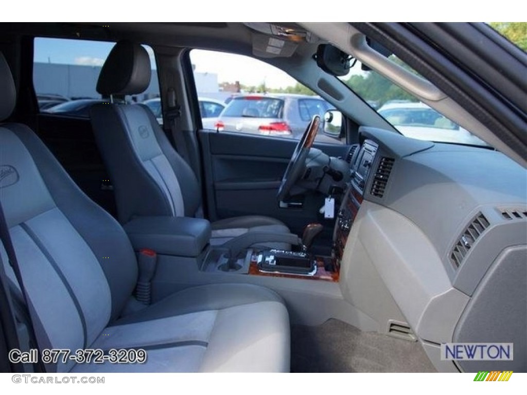 2007 Grand Cherokee Overland 4x4 - Black / Medium Slate Gray photo #33