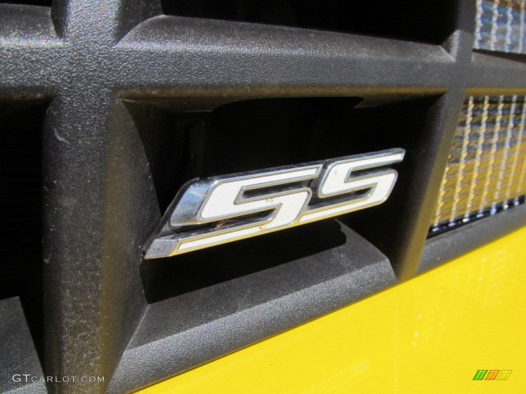 2012 Chevrolet Camaro SS Coupe Marks and Logos Photos