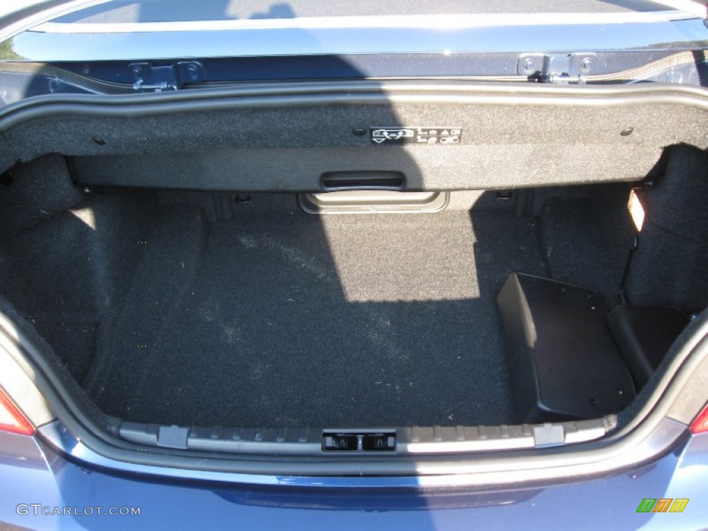 2010 BMW 1 Series 128i Convertible Trunk Photo #70839171