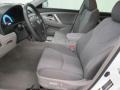 Super White - Camry SE Photo No. 8