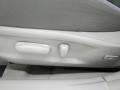 Super White - Camry SE Photo No. 9