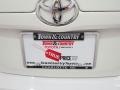 Super White - Camry SE Photo No. 28