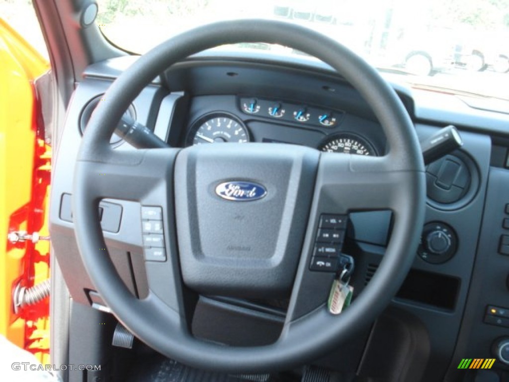 2013 Ford F150 STX SuperCab 4x4 Steel Gray Steering Wheel Photo #70843707