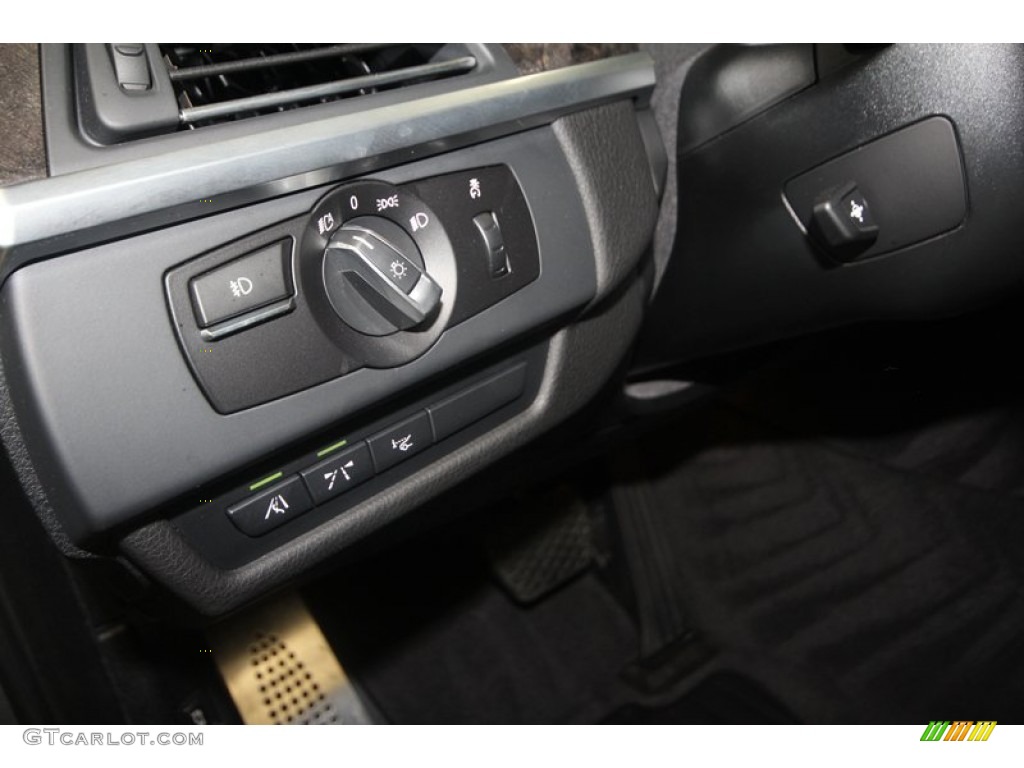 2012 BMW 6 Series 650i Coupe Controls Photo #70847739